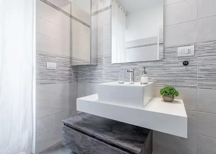 Urban Chic Apartment *