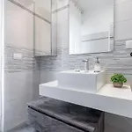 Urban Chic Apartament *